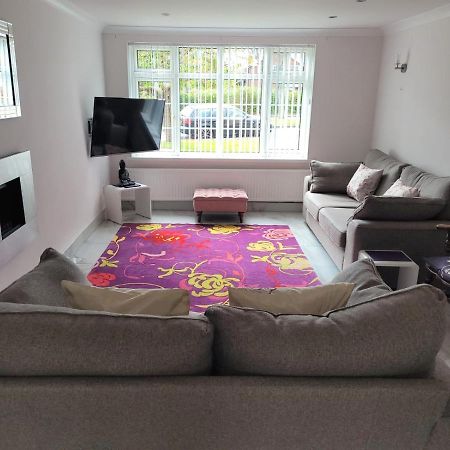 Smitten House 4 Bedroom Rhyl Dış mekan fotoğraf