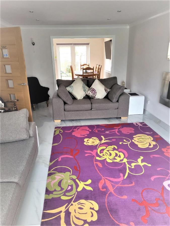 Smitten House 4 Bedroom Rhyl Dış mekan fotoğraf
