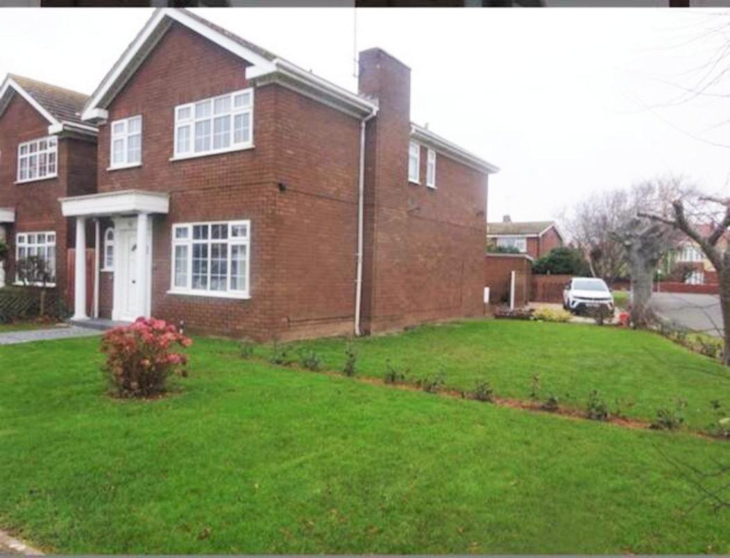 Smitten House 4 Bedroom Rhyl Dış mekan fotoğraf